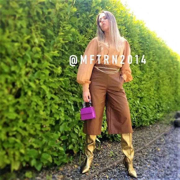 SOLD! ZARA Faux Leather Long Shorts - Picture 15 of 16